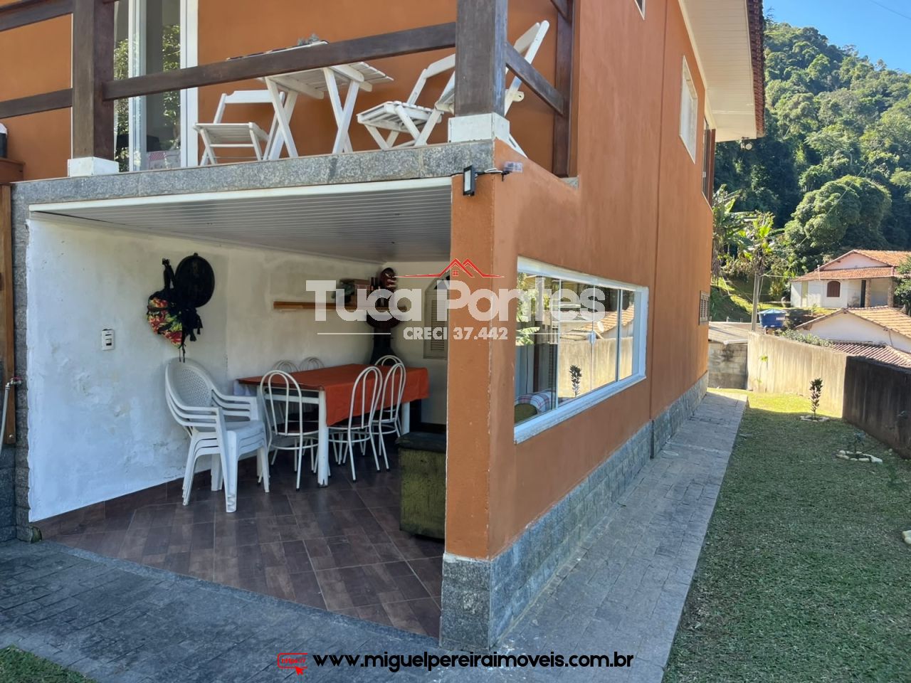Mini Chácara  - Casa seminova, horta, pomar e jardim | Código:C15