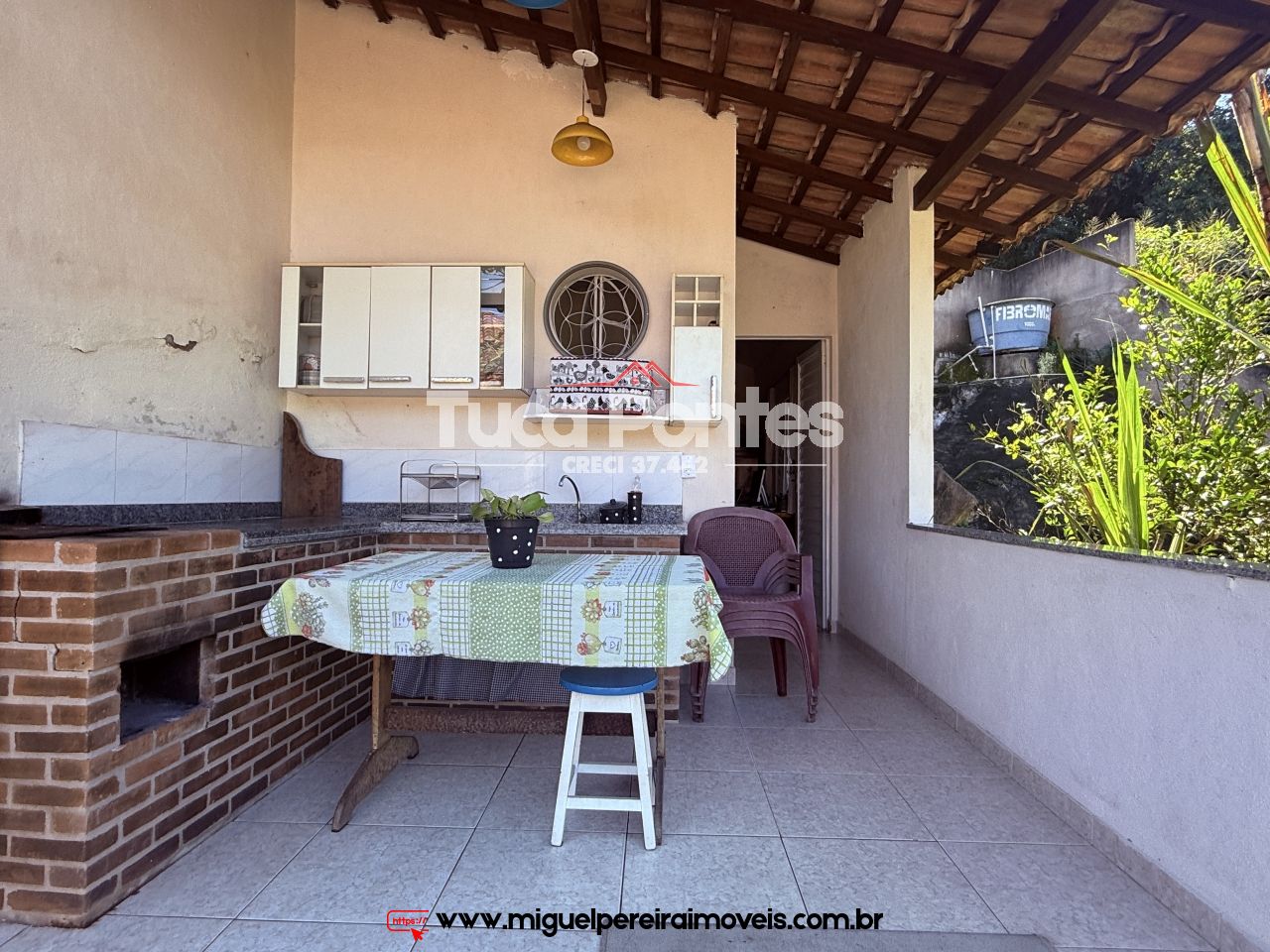 Mini Chácara  - Casa seminova, horta, pomar e jardim | Código:C15
