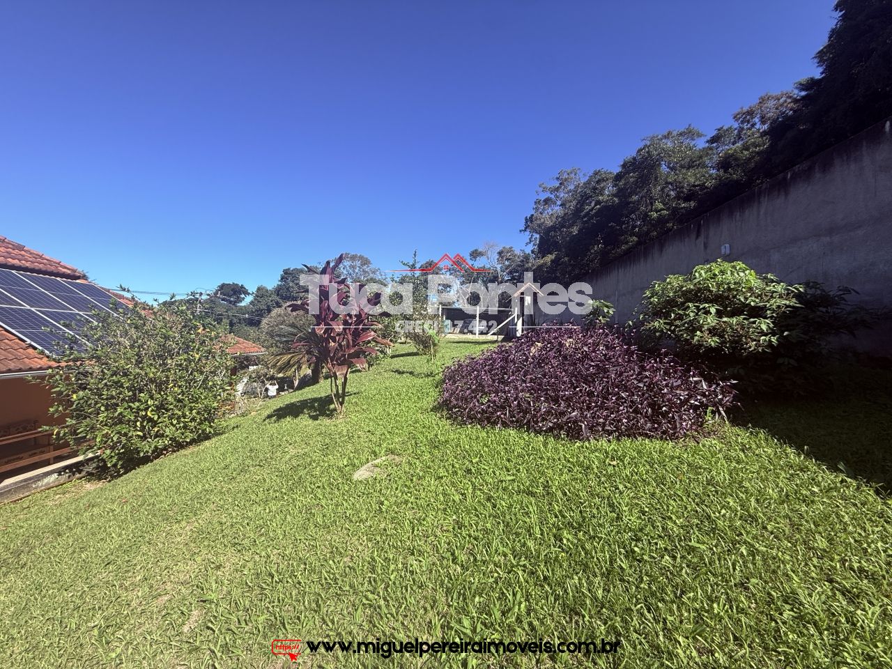 Mini Chácara  - Casa seminova, horta, pomar e jardim | Código:C15