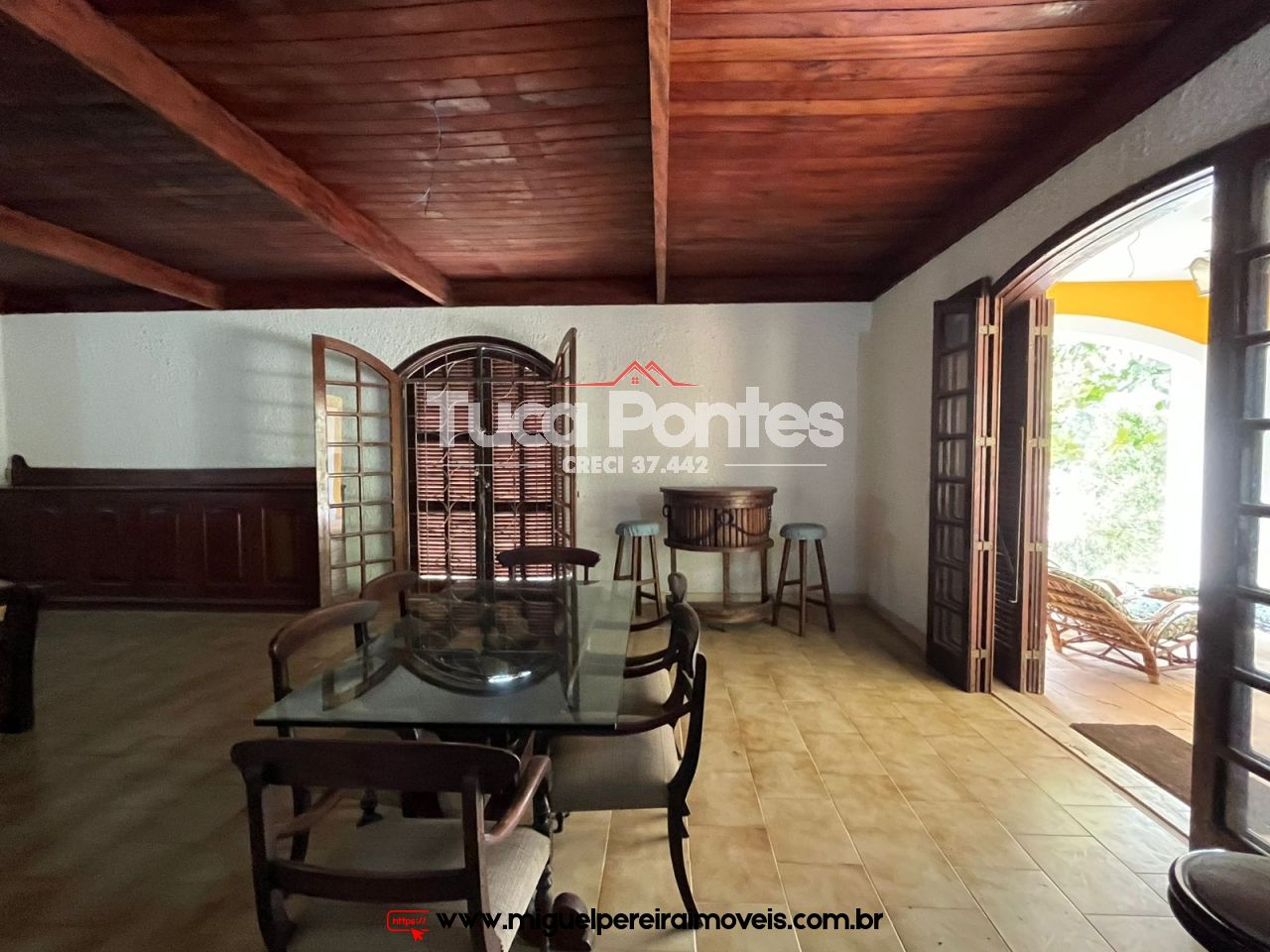 Alugo charmosa propriedade - Piscina, sauna e linda vista! | Código:L3