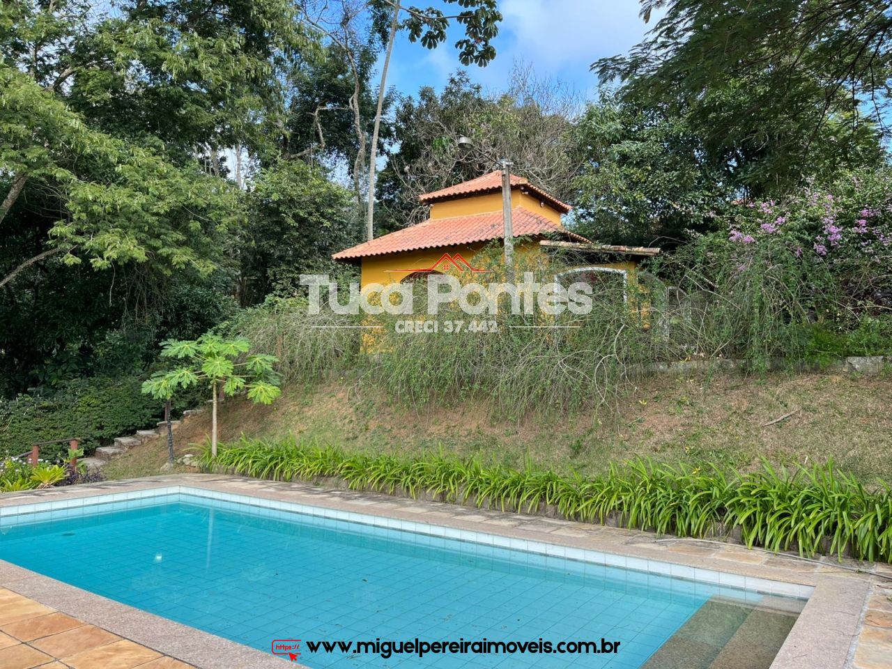 Alugo charmosa propriedade - Piscina, sauna e linda vista! | Código:L3