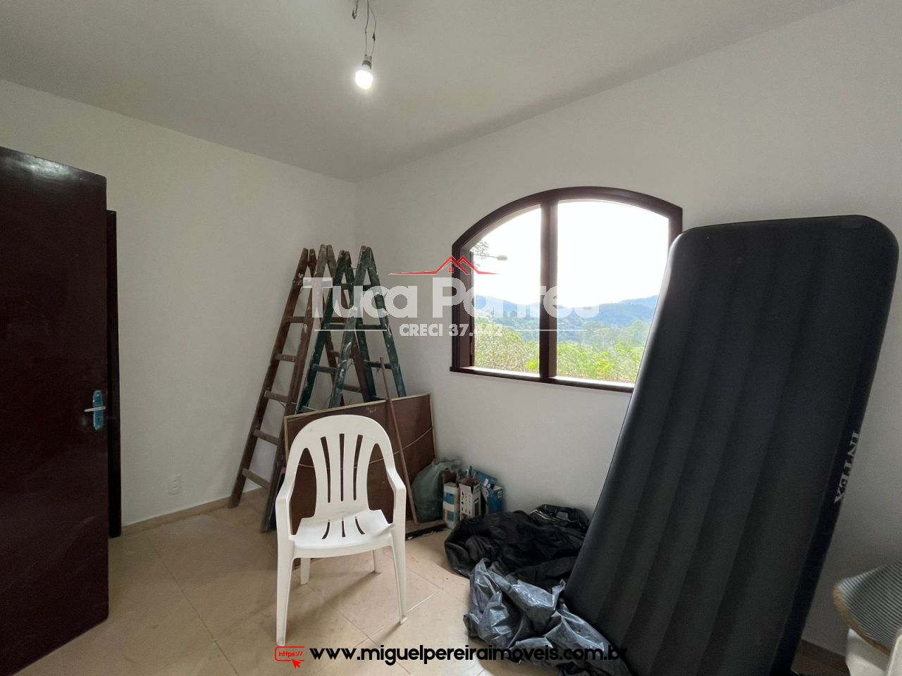 Alugo charmosa propriedade - Piscina, sauna e linda vista! | Código:L3