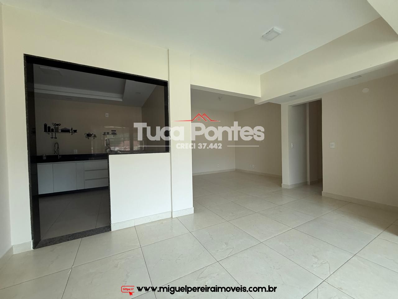 Aluguel no Centro - Apartamento alto padrão seminovo! | Código:L4