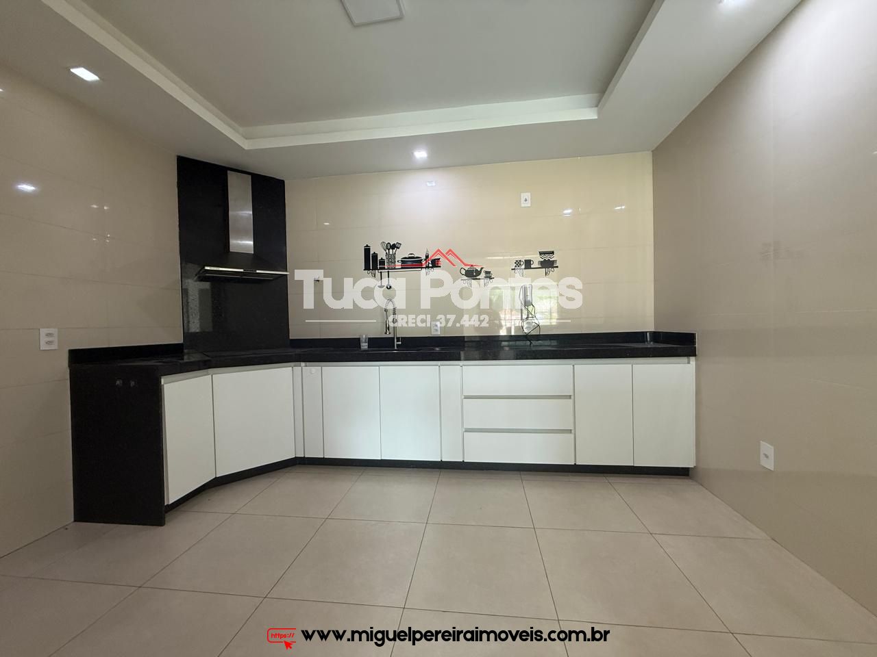 Aluguel no Centro - Apartamento alto padrão seminovo! | Código:L4