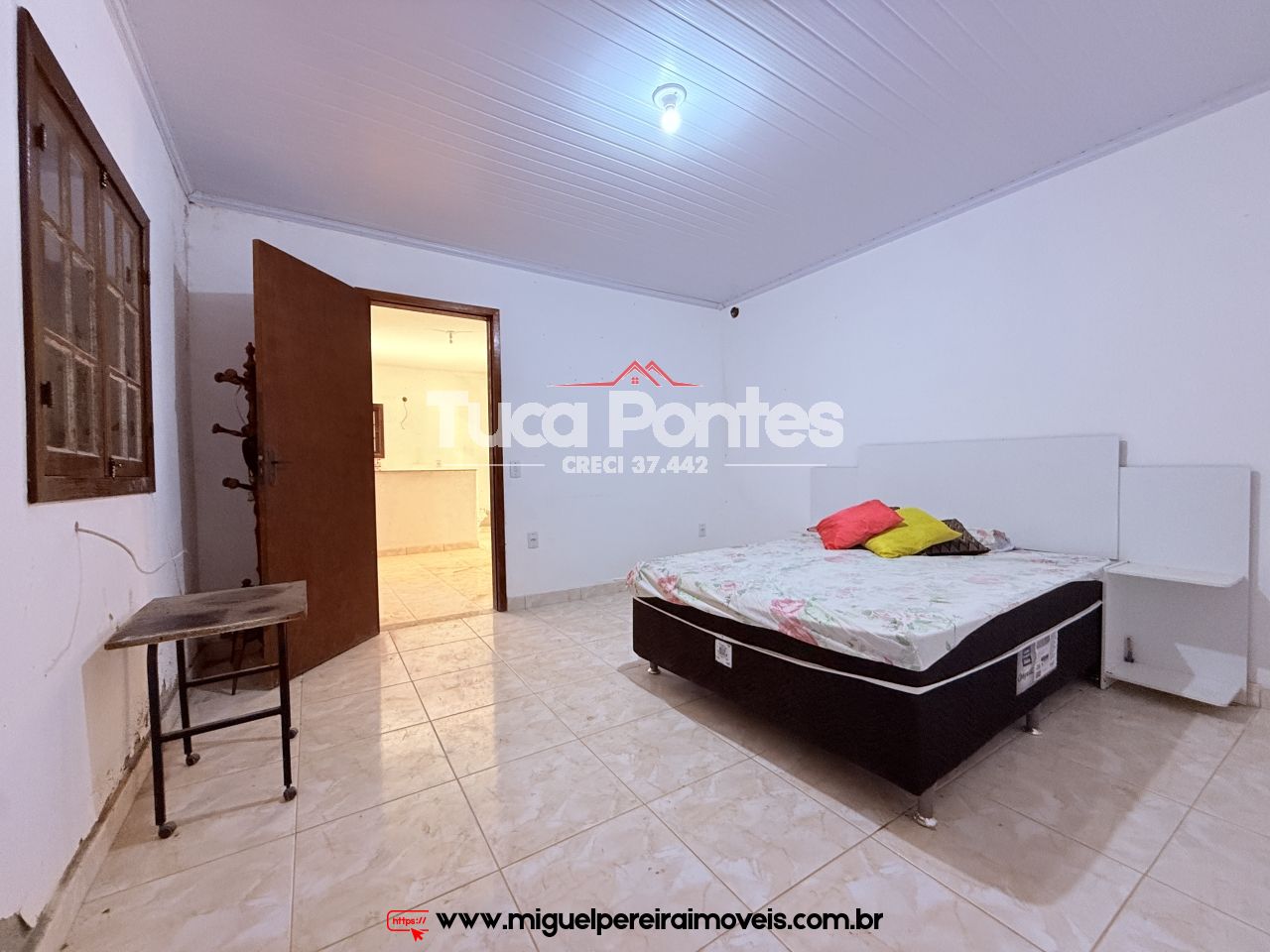 Casa com cachoeira  - Residencial ou Comercial  | Código:C98