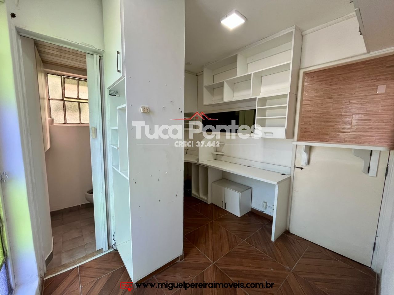 Sala comercial a venda - No Centro de Miguel Pereira! | Código:CM1