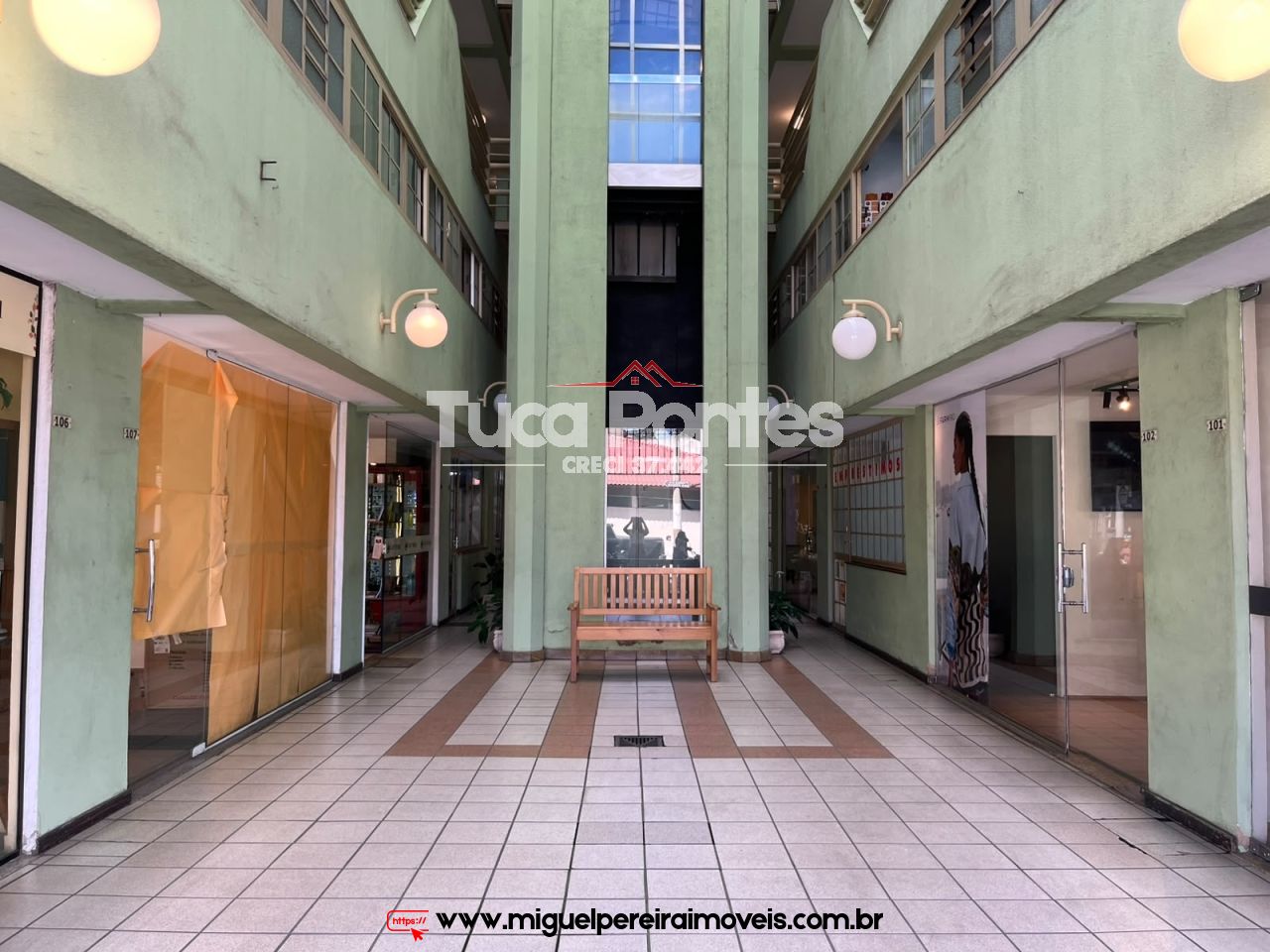 Sala comercial a venda - No Centro de Miguel Pereira! | Código:CM1