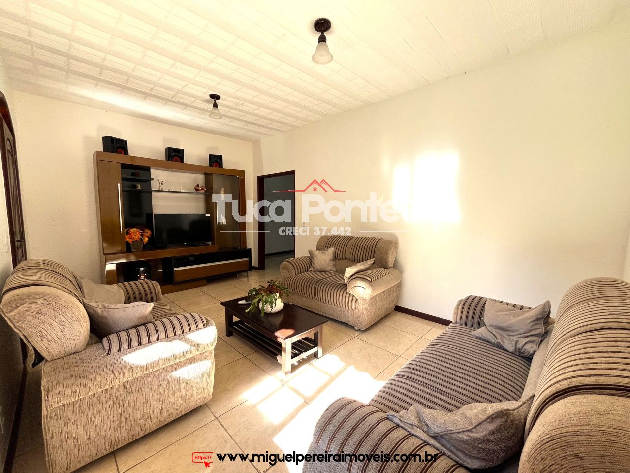 Excelente casa com pomar - E linda vista do centro de Miguel Pereira | Código:C109