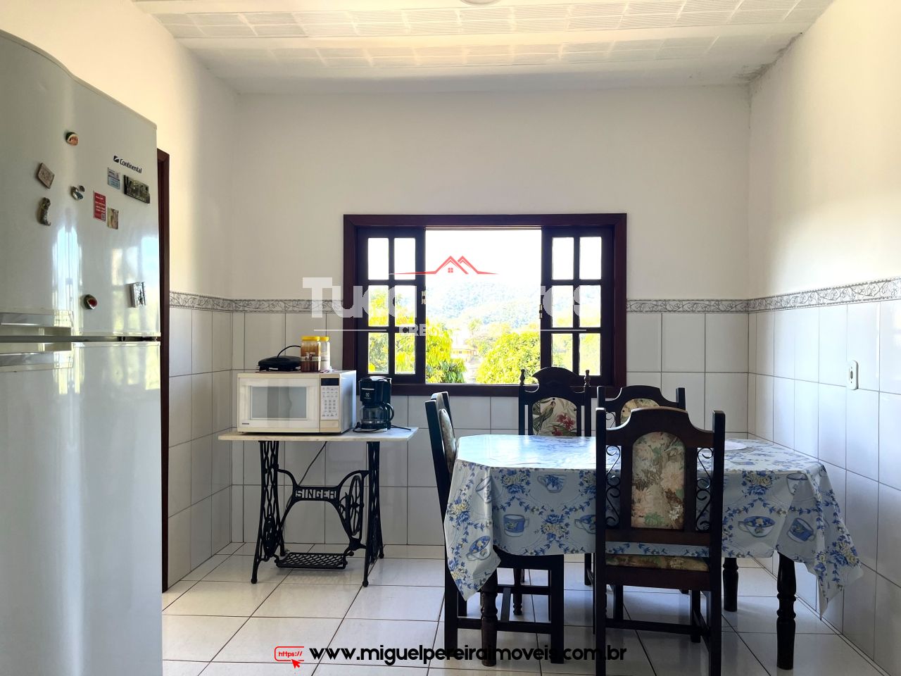 Excelente casa com pomar - E linda vista do centro de Miguel Pereira | Código:C109