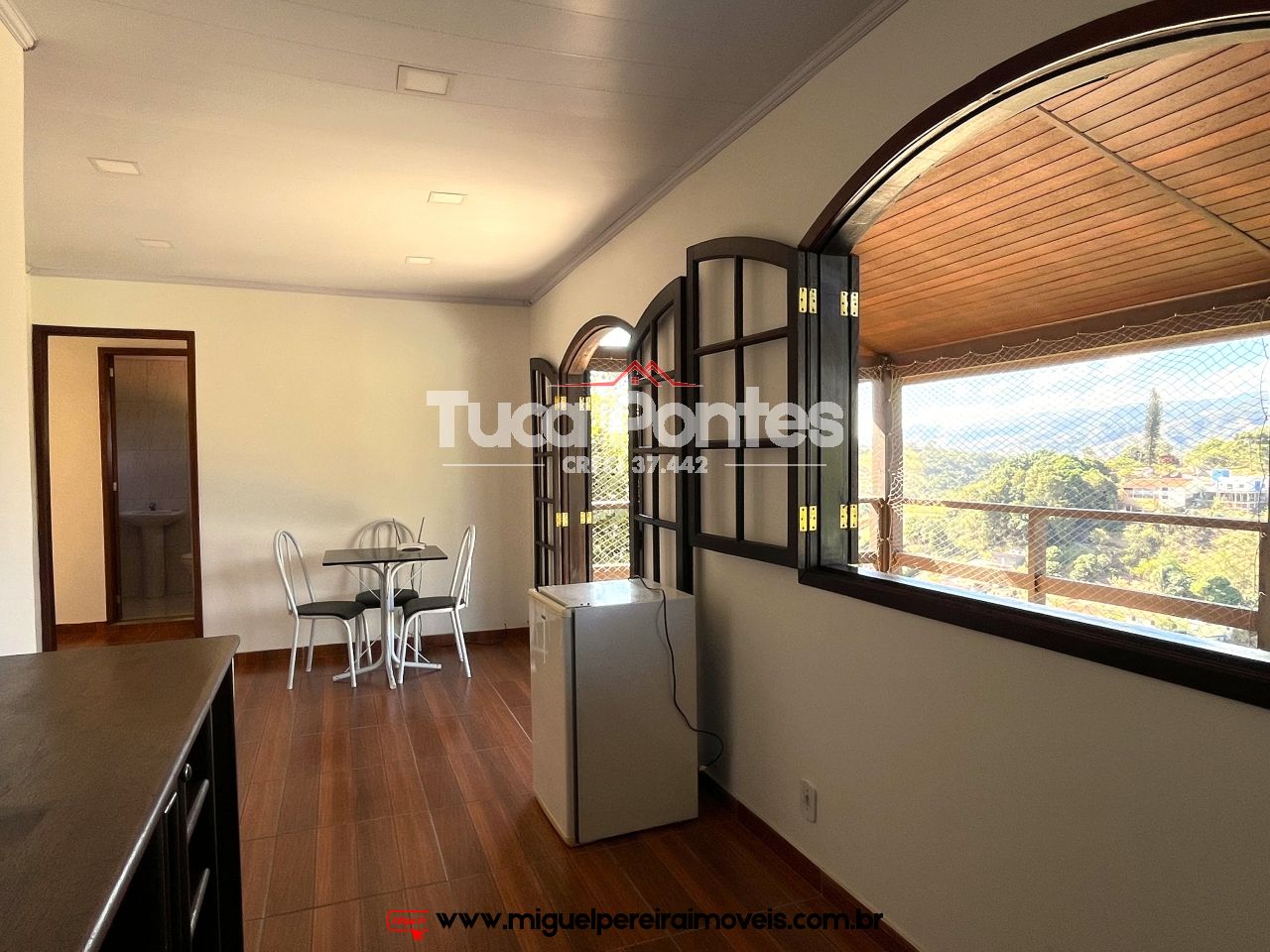 Excelente casa com pomar - E linda vista do centro de Miguel Pereira | Código:C109