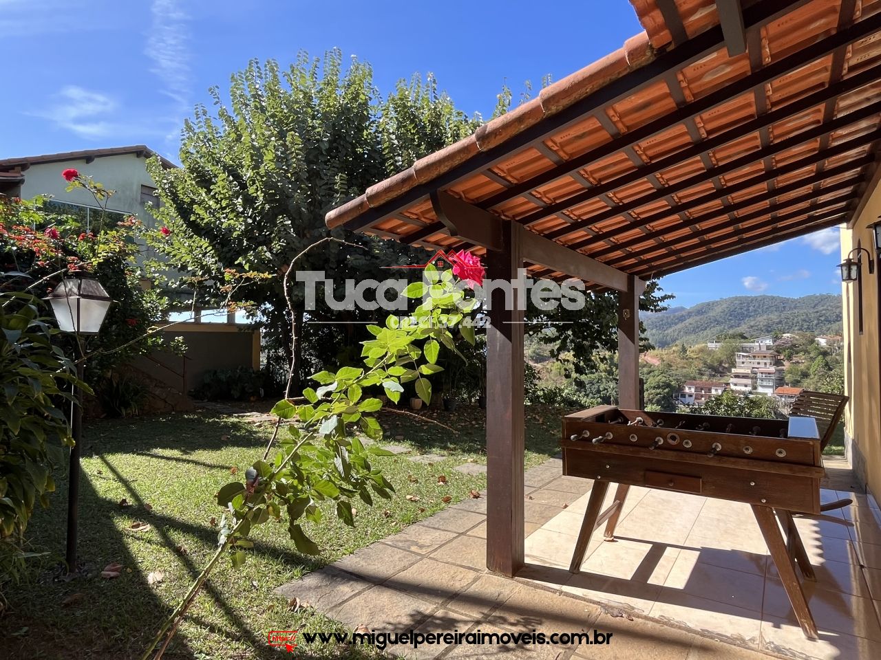 Excelente casa com pomar - E linda vista do centro de Miguel Pereira | Código:C109