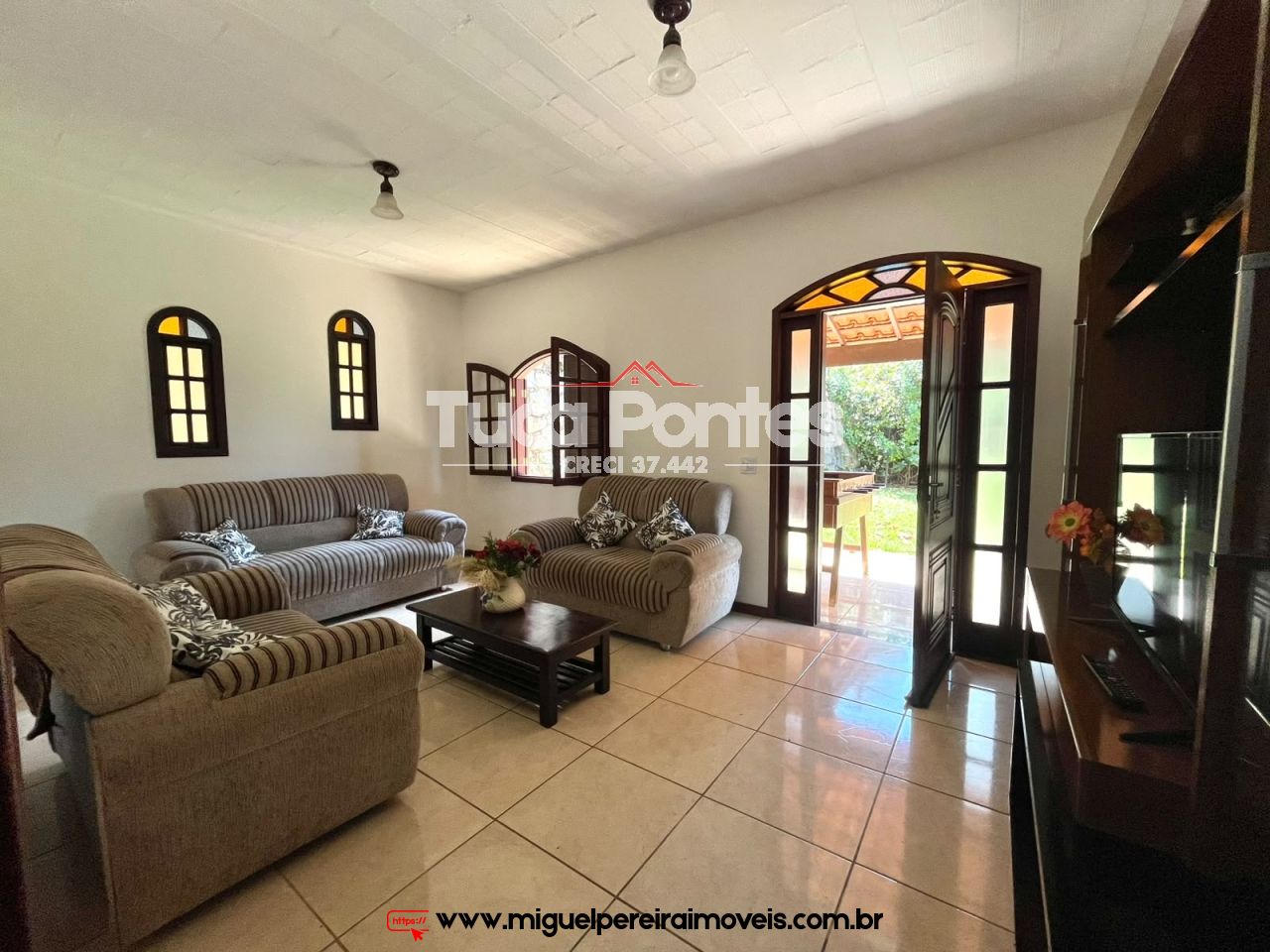 Excelente casa com pomar - E linda vista do centro de Miguel Pereira | Código:C109