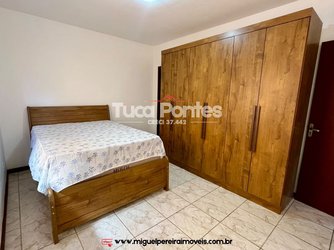 Excelente casa com pomar - E linda vista do centro de Miguel Pereira | Código:C109