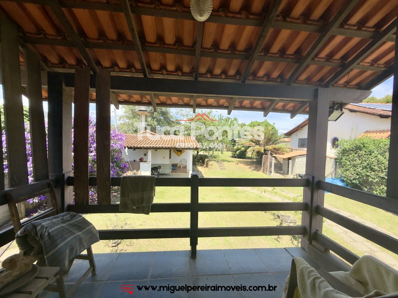 Casa com 2 quartos e anexo - Murada com amplo terreno | Código:C102