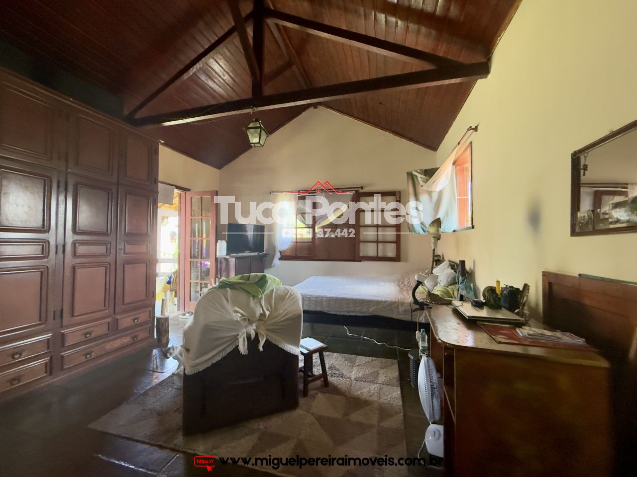 Casa com 2 quartos e anexo - Murada com amplo terreno | Código:C102