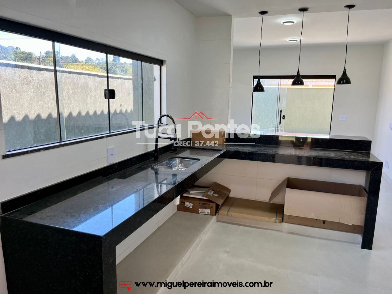 Casa nova a venda  - Em terreno plano e murado  | Código:C113