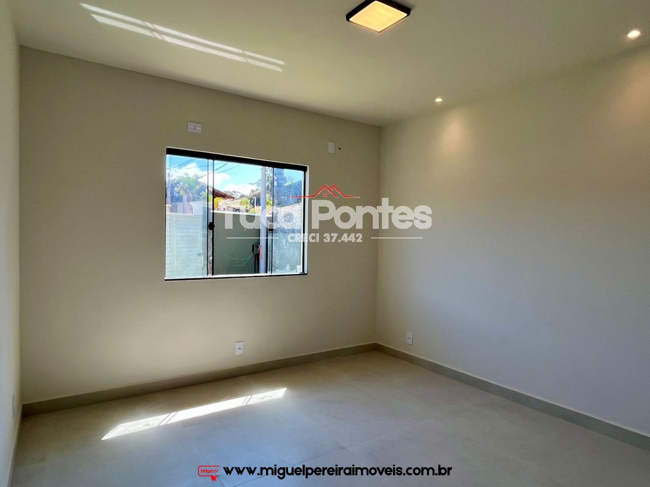 Casa nova a venda  - Em terreno plano e murado  | Código:C113