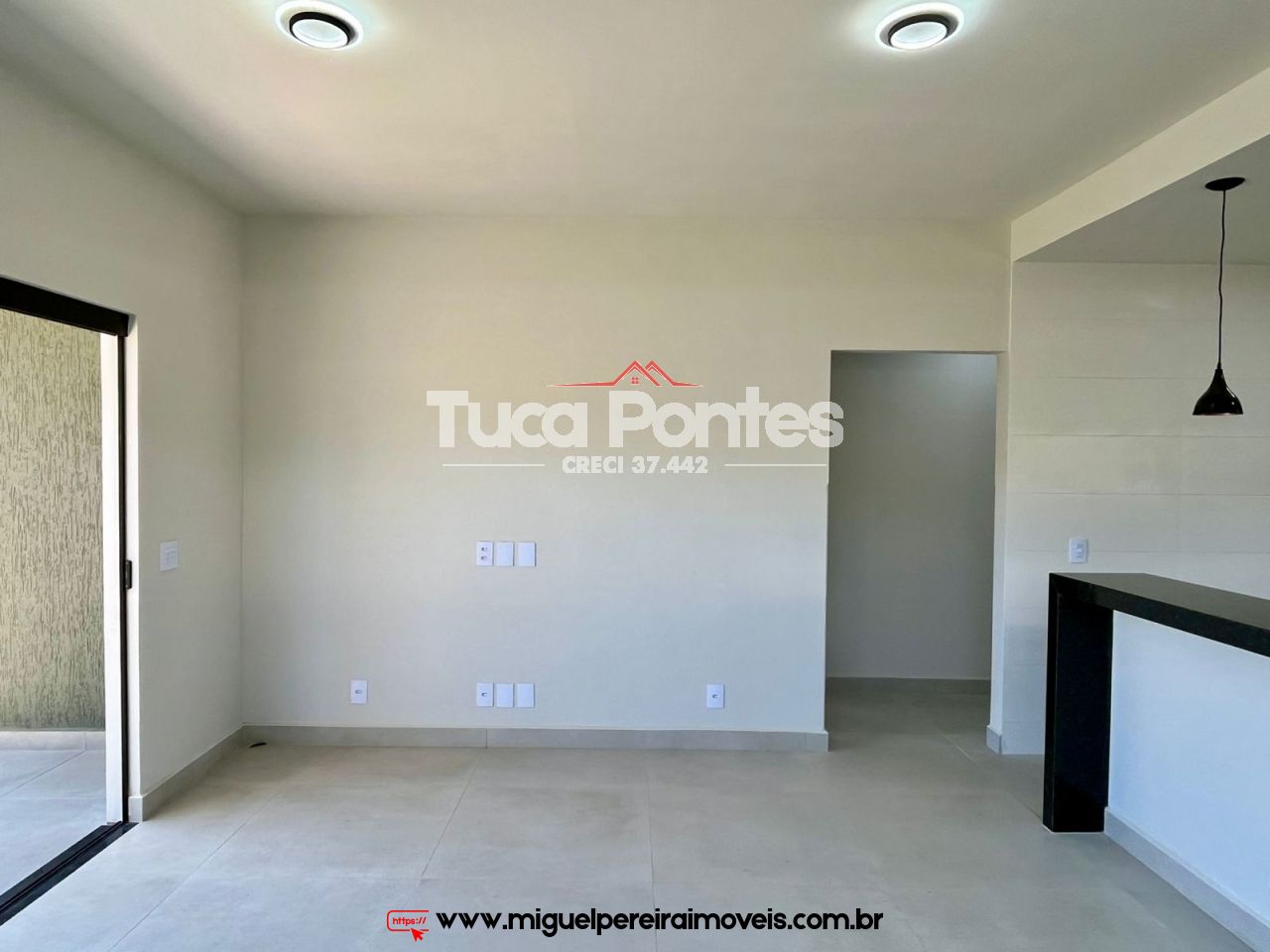 Casa nova a venda  - Em terreno plano e murado  | Código:C113