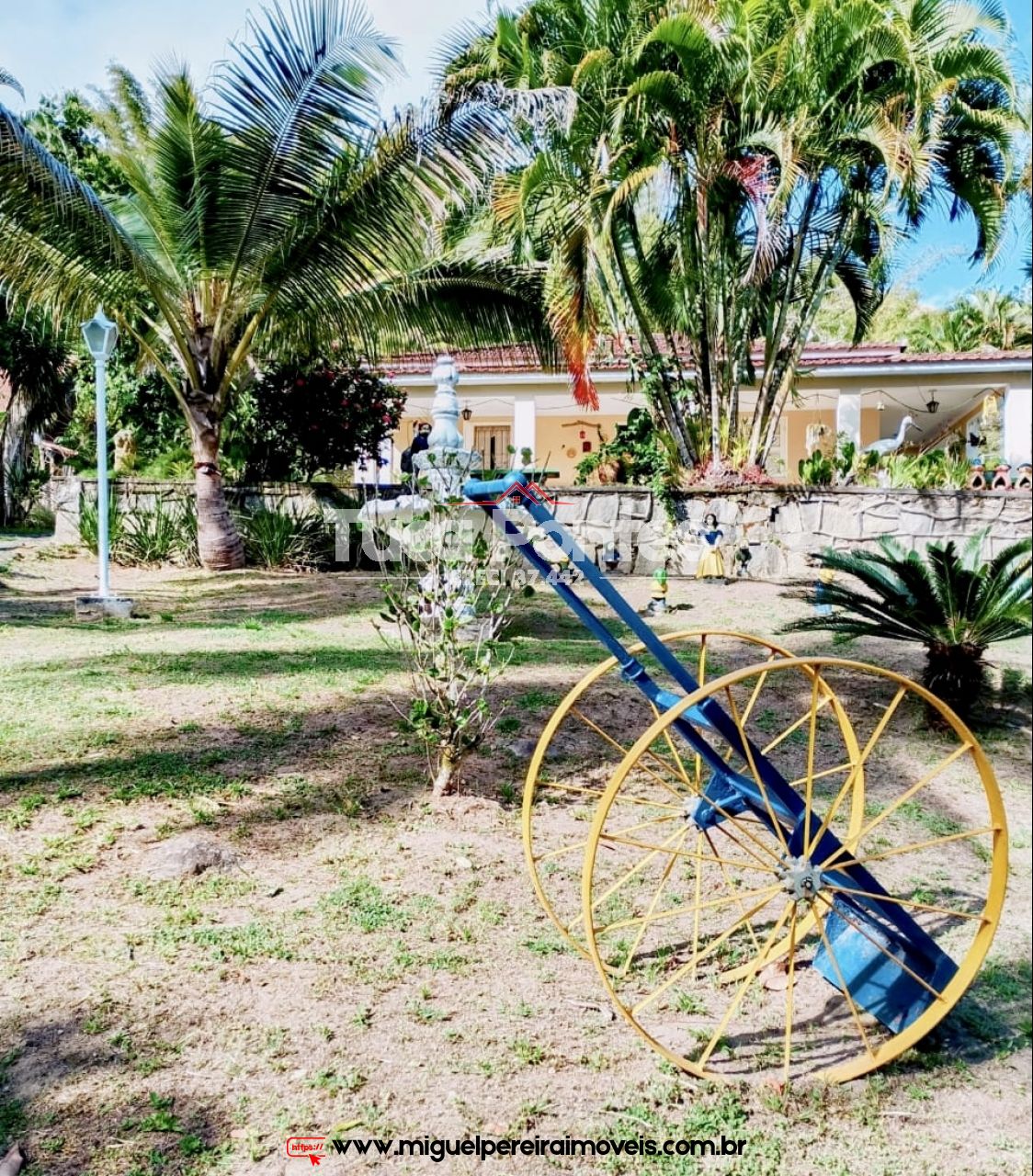Com 3 quartos e piscina  - Casa em Mangueiras  | Código:C5000