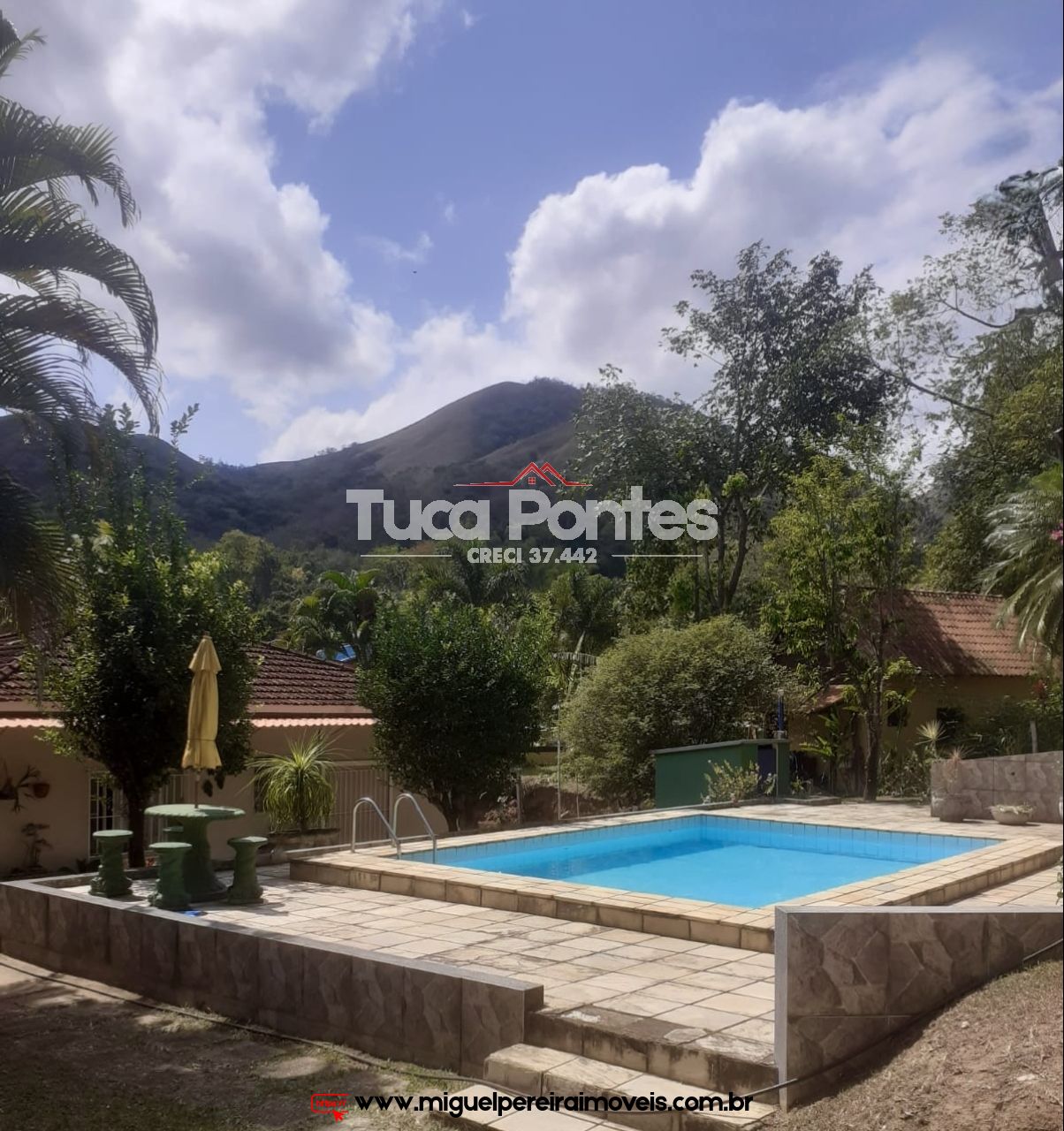 Com 3 quartos e piscina  - Casa em Mangueiras  | Código:C5000