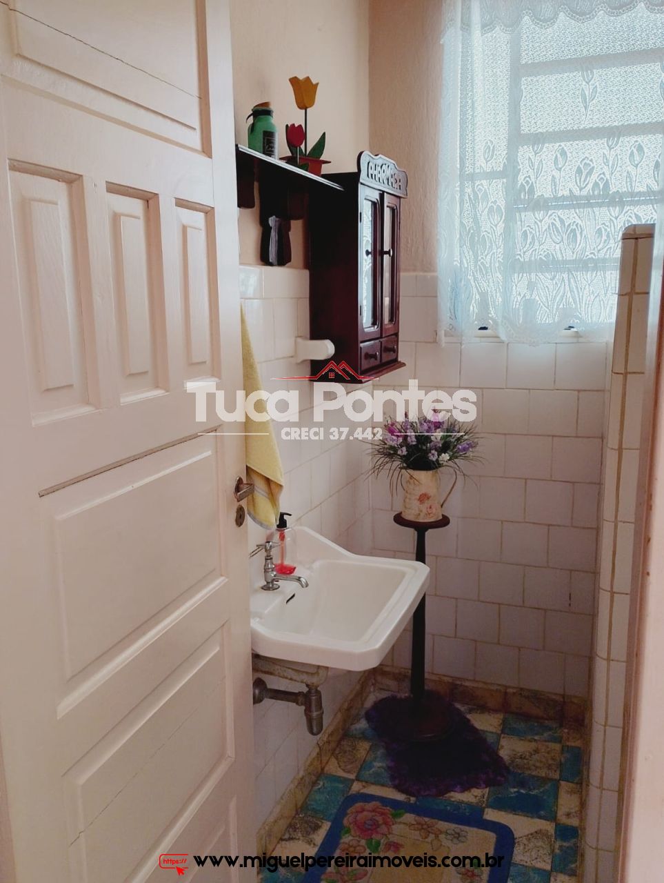 Com 3 quartos e piscina  - Casa em Mangueiras  | Código:C5000