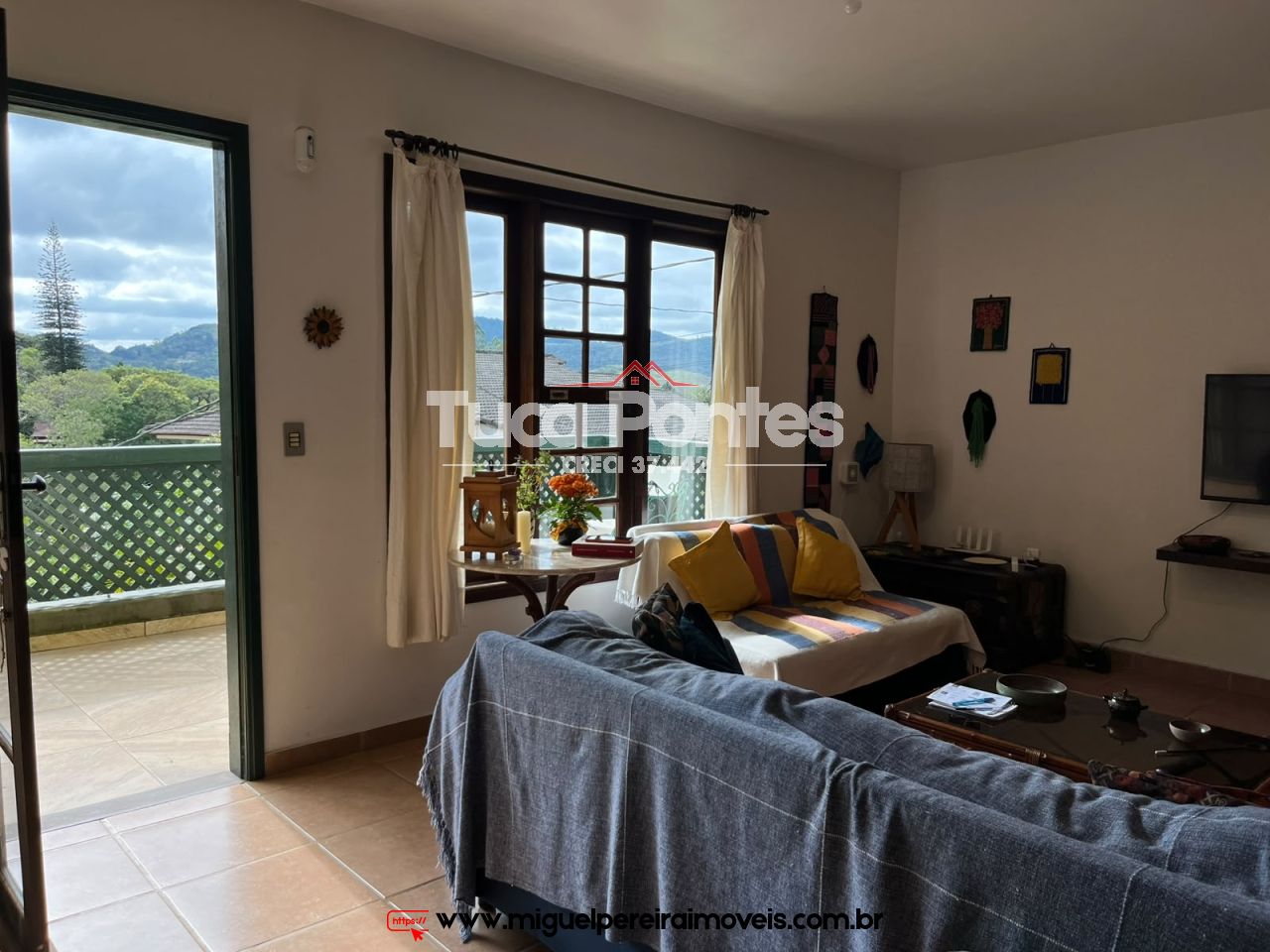 Casa estilo colonial a venda em Miguel Pereira - Com 6 quartos sendo 2 suítes | Código:C39
