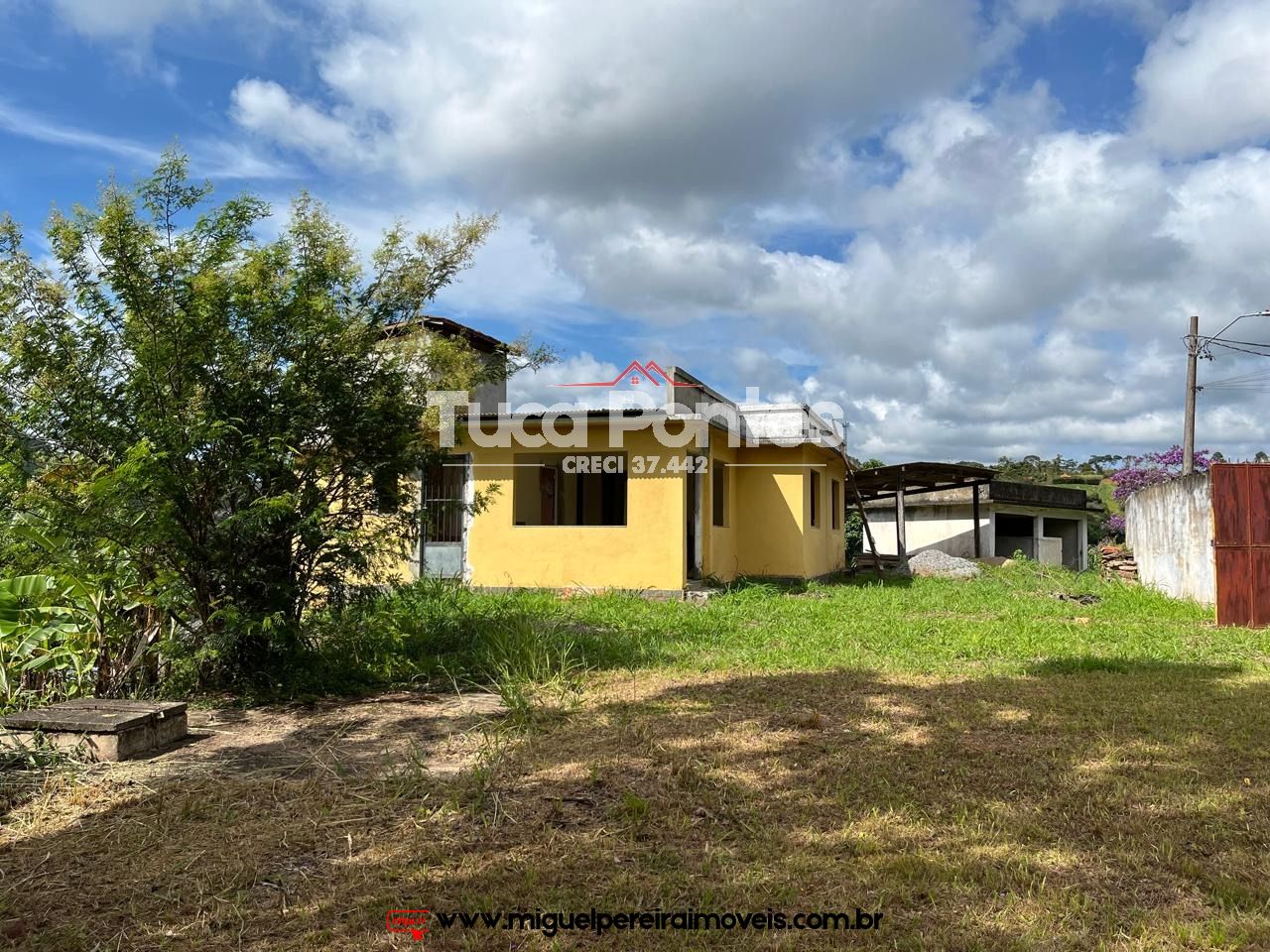 Casa por finalizar à venda no Plante Café - Com 3 quartos e terreno amplo | Código:C117