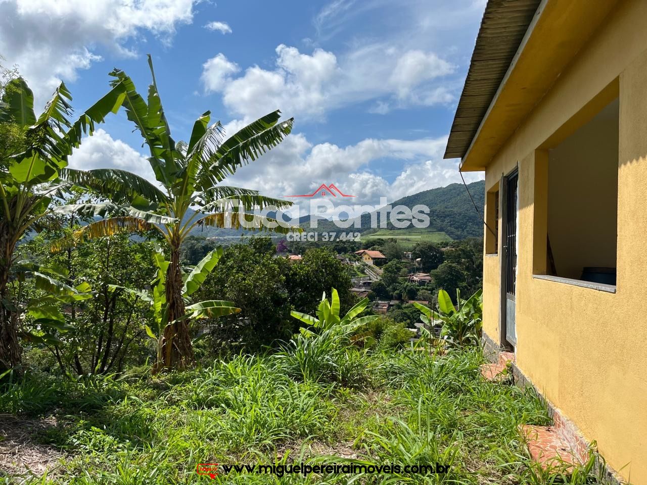 Casa por finalizar à venda no Plante Café - Com 3 quartos e terreno amplo | Código:C117