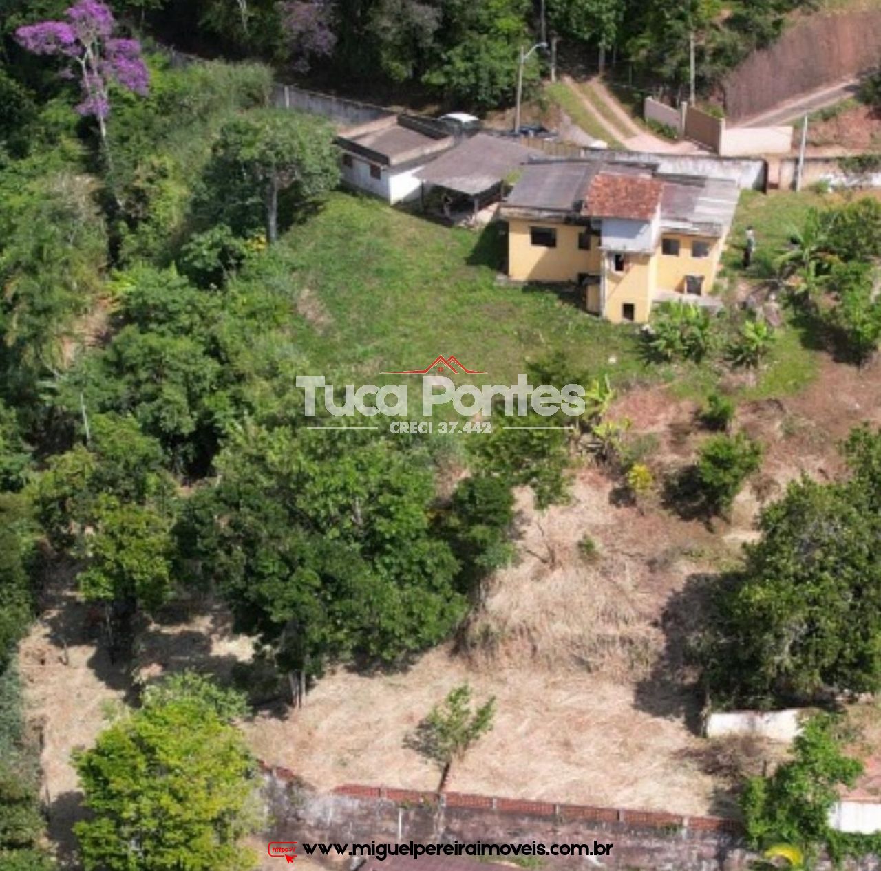 Casa por finalizar à venda no Plante Café - Com 3 quartos e terreno amplo | Código:C117